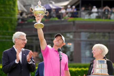 Rory McIlroy warms up for US Open with first win this year as Justin Rose comes agonisingly close to 59 at Canadian Open