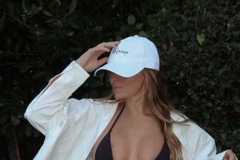 Dustin Johnson’s stunning wife Paulina Gretzky strips down to bikini sending fans into meltdown