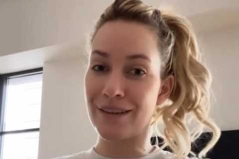 Stunning golf influencer Paige Spiranac leaves fans in awe of natural beauty with rare make-up free Instagram upload