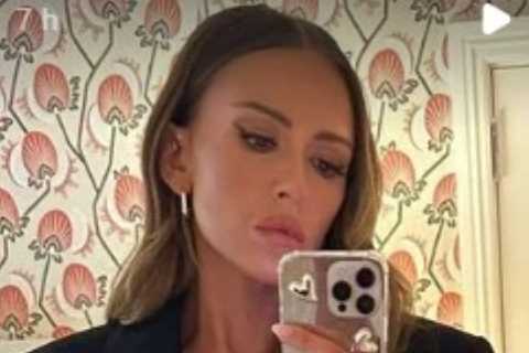 Stunning golf Wag Paulina Gretzky joins no bra club and shows off toned midriff in sexy black two-piece
