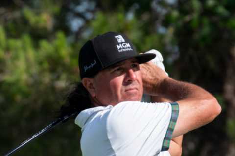 LIV golfer Pat Perez posts heartbreaking tribute after little brother dies and says ‘losing him is beyond devastating’