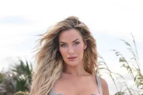 Paige Spiranac stuns fans in racy lace-up corset photo