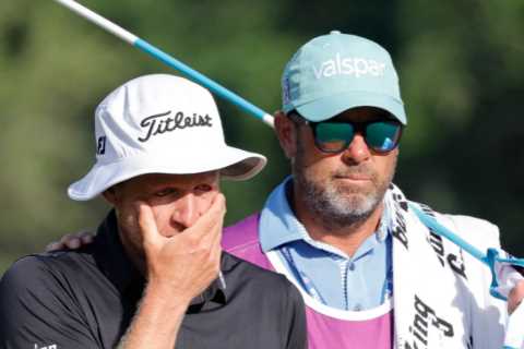 Golfer Peter Malnati Breaks Down in Tears Before Winning Putt at Valspar Championship